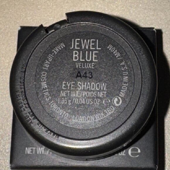 MAC Jewel Blue Eyeshadow - Picture 3 of 3